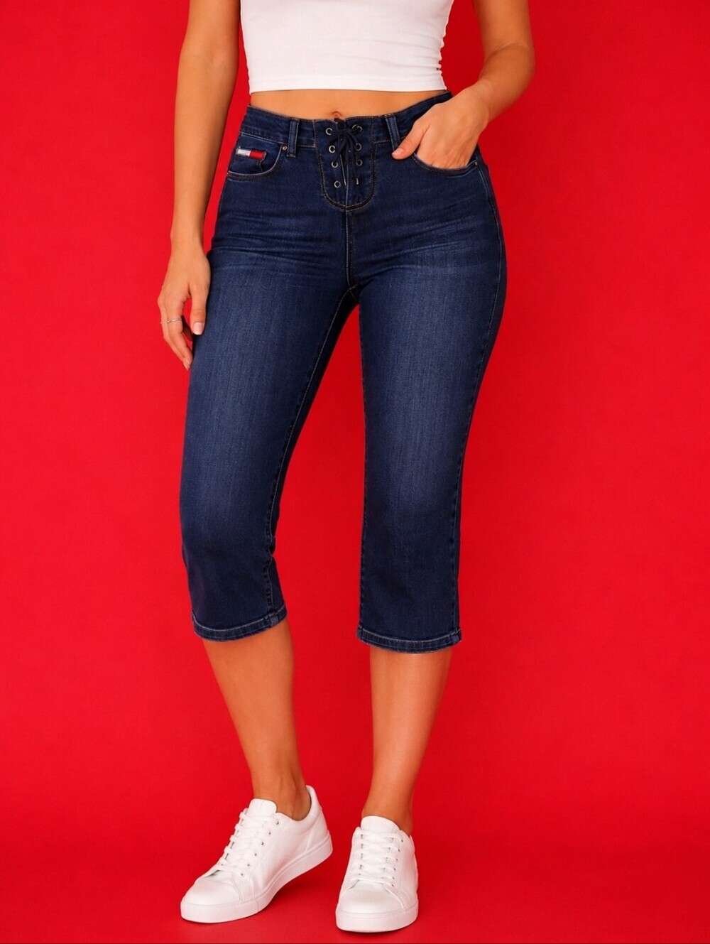 TOMMY HILFIGER Juniors Lace-Up Boyfriend Fit Low Rise Denim Jort Capris